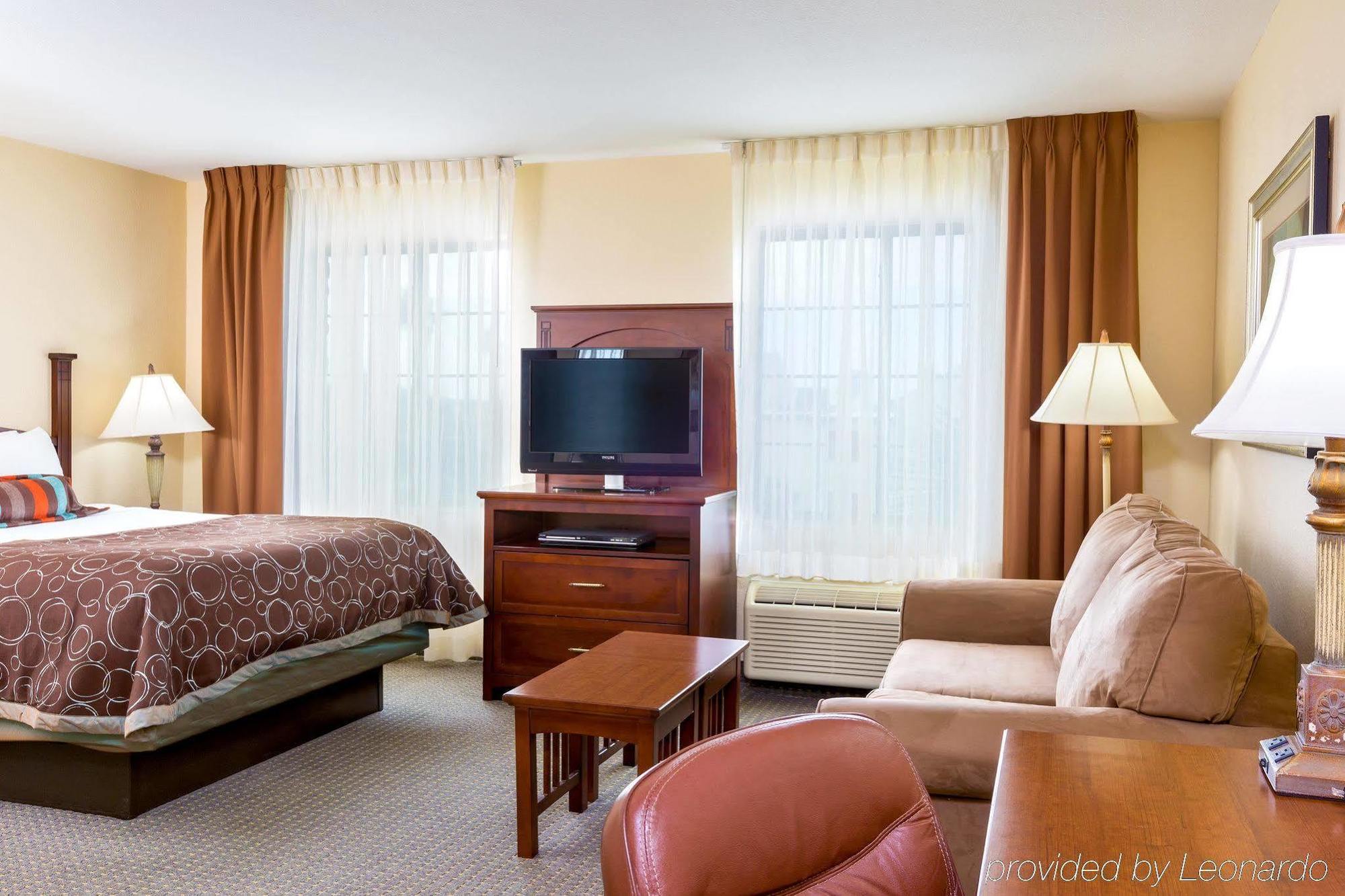 Staybridge Suites Mcallen By Ihg Kültér fotó