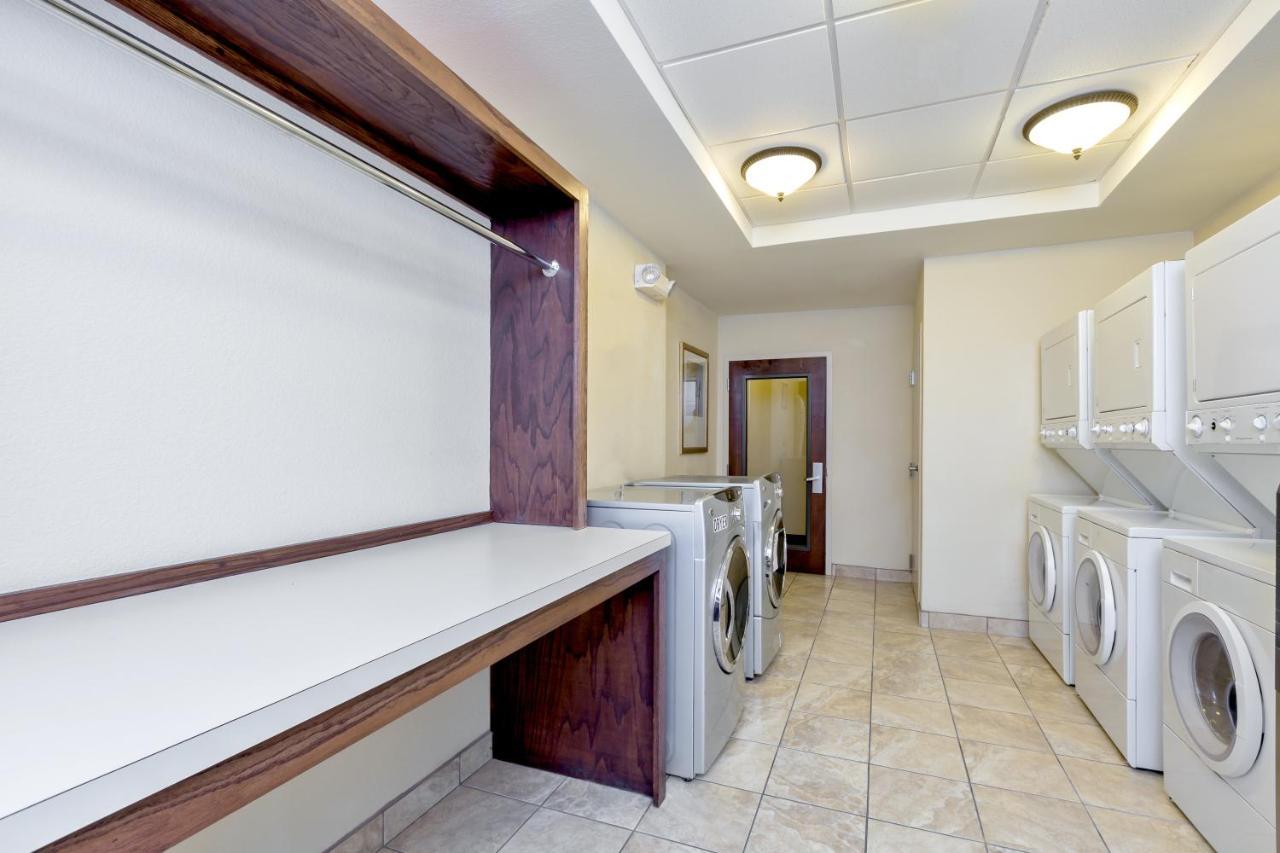 Staybridge Suites Mcallen By Ihg Kültér fotó